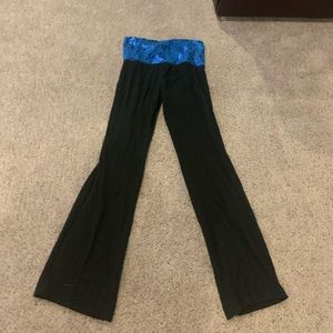 Victoria’s Secret PINK yoga pants